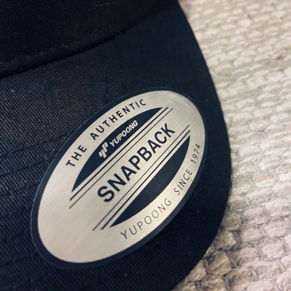 Black Snapback Cap - Picture 3 of 4